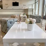 & Contessa Jolanda 아파트호텔 밀라노
