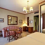 & Contessa Jolanda 4* 밀라노