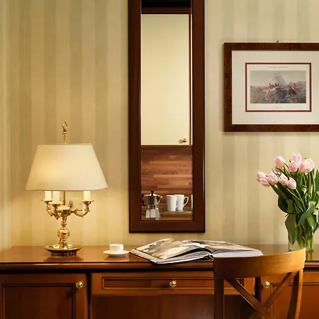 & Contessa Jolanda Milan