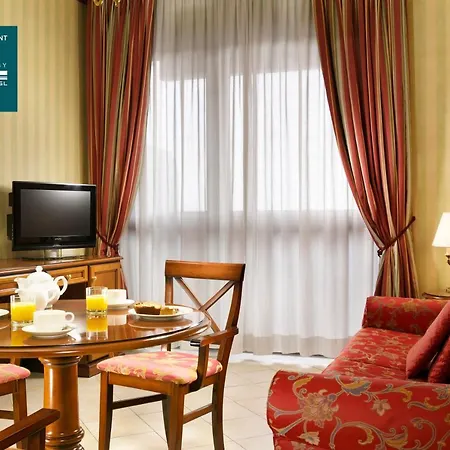Aparthotel & Contessa Jolanda 4*
