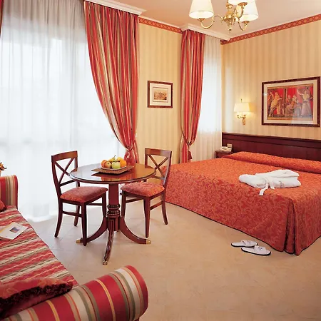 Aparthotel & Contessa Jolanda 4*